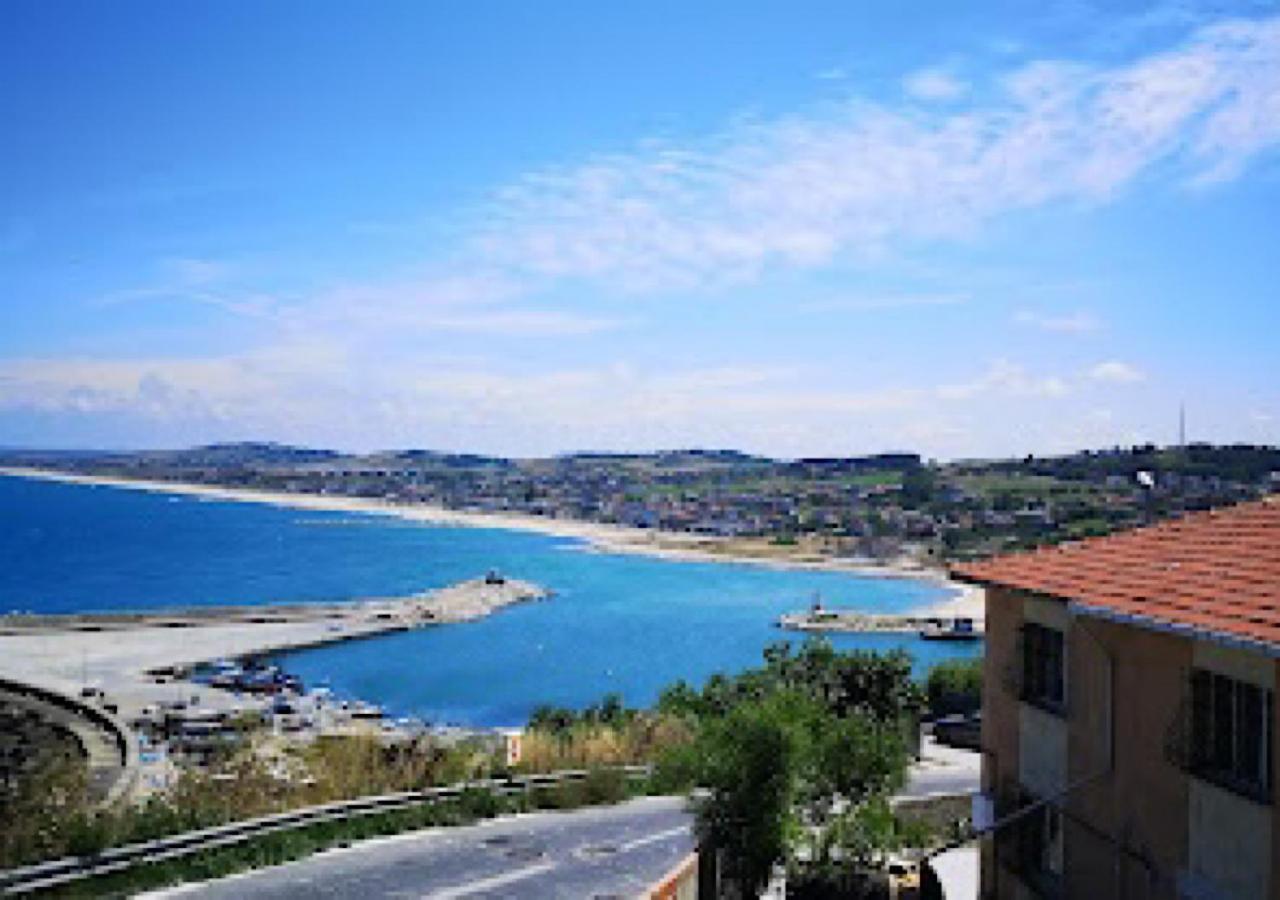 Deniz Kiyisina Sahip Oda Arnavutkoy Exterior photo